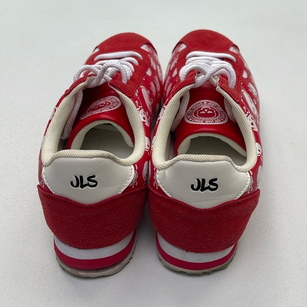 Red Skull Pattern Women's Sneakers - Picture 9 of 16